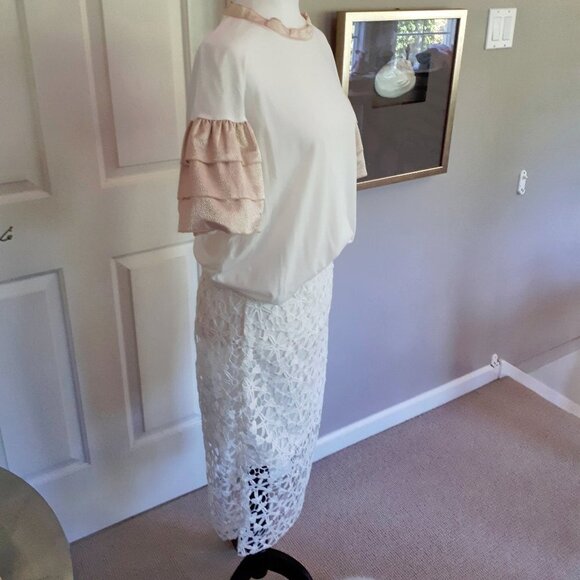 EUC Adiva white floral lace-like overlay midi skirt, S - Picture 7 of 10